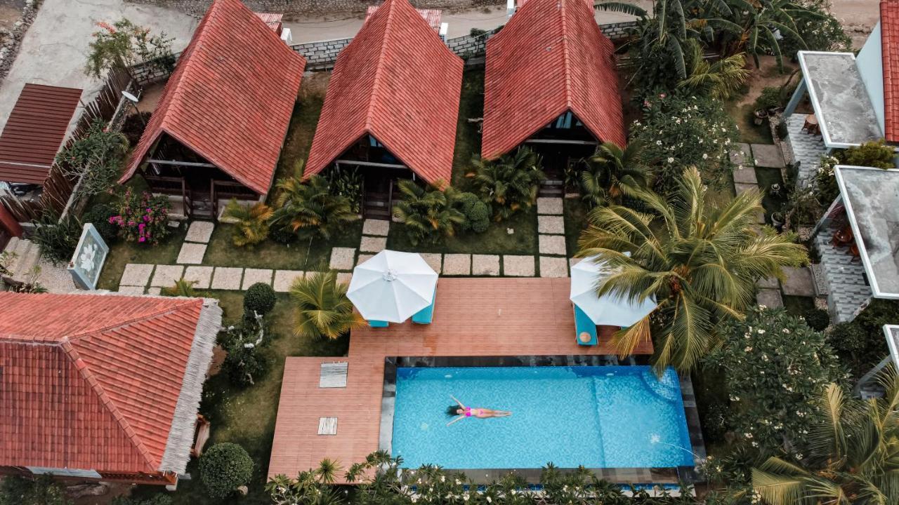 Gayatri Bungalows Batununggul Exterior photo