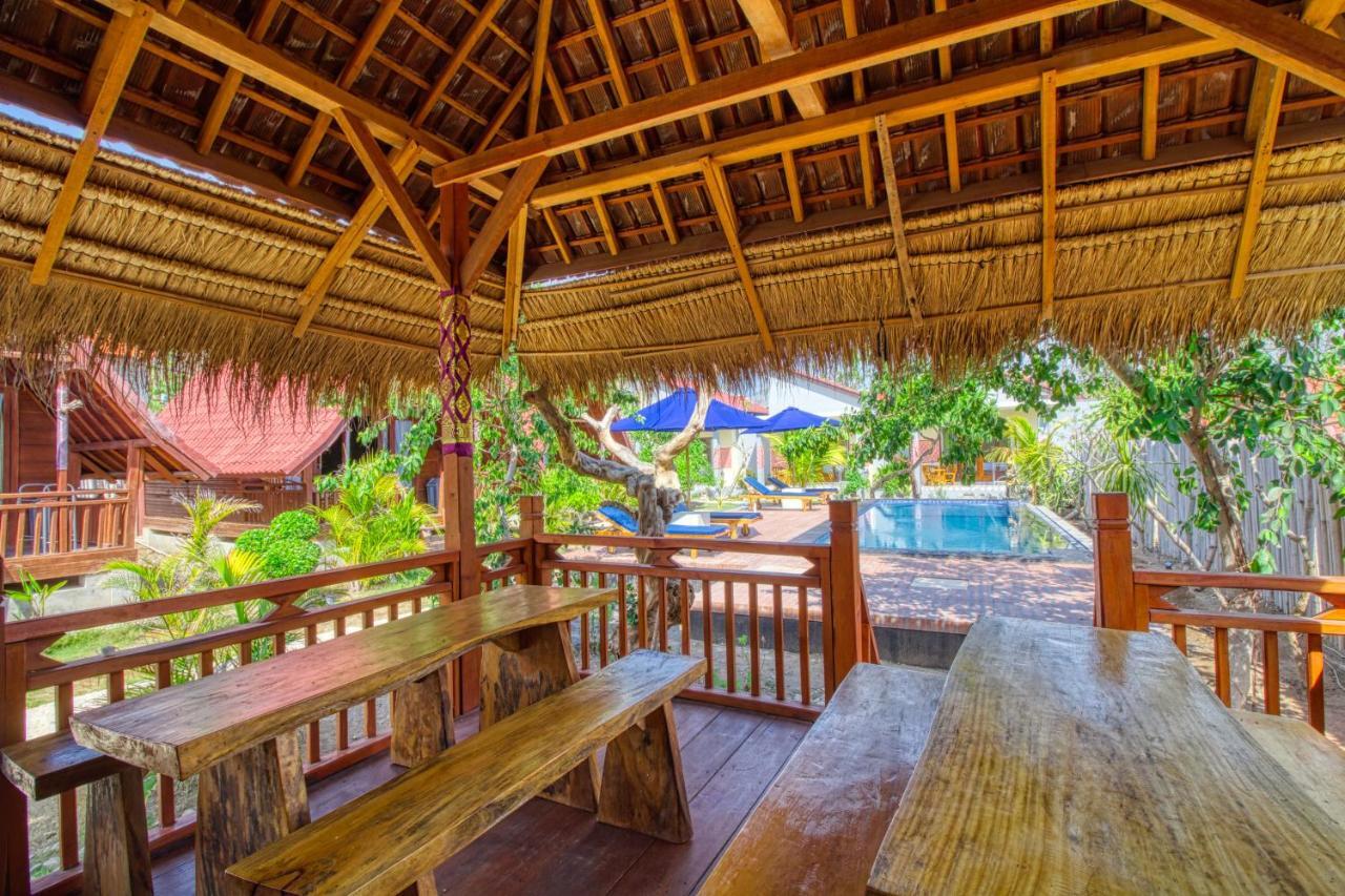 Gayatri Bungalows Batununggul Exterior photo